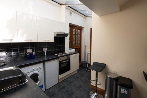 3 bedroom house to rent, New Street, Canterbury, Kent