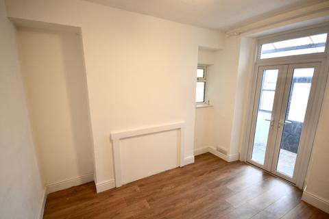 3 bedroom house to rent, Lewis Street, St Thomas, Swansea