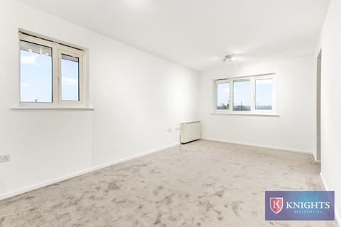 1 bedroom flat for sale, Pentland Close, London, N9