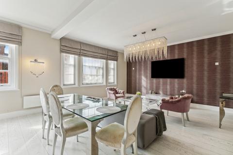 1 bedroom flat for sale, Pont Street, Knightsbridge