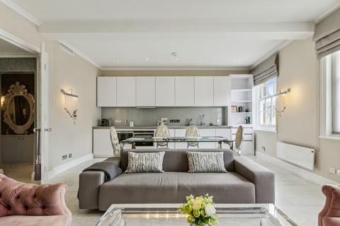 1 bedroom flat for sale, Pont Street, Knightsbridge