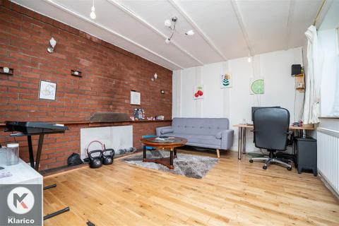 3 bedroom end of terrace house for sale, Billingsley Road, Birmingham B26