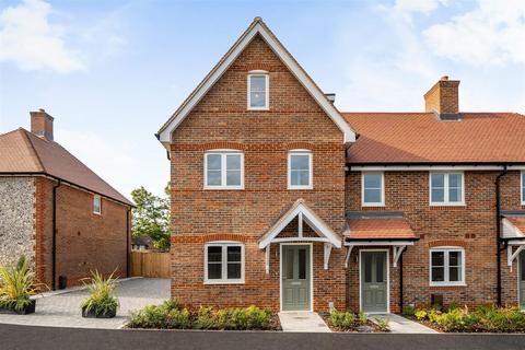 3 bedroom semi-detached house for sale, 22 Oakley Green, Lavant