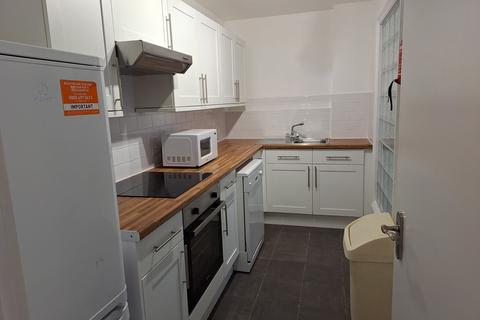 3 bedroom flat to rent, Charlotte Street, Bristol BS1