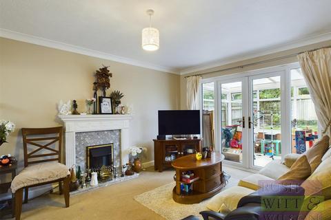 4 bedroom detached house for sale, Hillside Road, Hastings