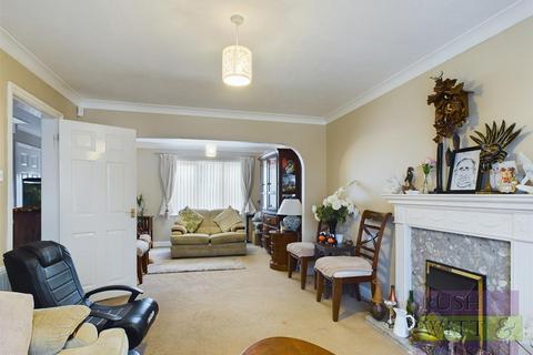 4 bedroom detached house for sale, Hillside Road, Hastings