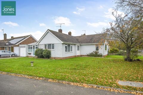 2 bedroom bungalow to rent, Grange Close, Ferring, Worthing, West Sussex, BN12