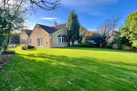 3 bedroom detached bungalow for sale, Collingham, Wetherby Road, LS22 5AY