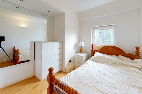 2 bedroom apartment to rent, Westferry Road, London, E14