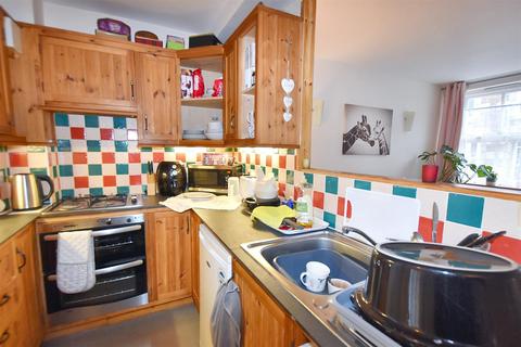 1 bedroom flat for sale, 74 Higher Fore Street, Redruth