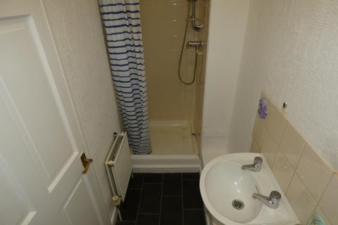 1 bedroom ground floor flat to rent, 373 WARBRECK DRIVE, BLACKPOOL, FY2 9LF