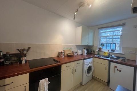 2 bedroom flat to rent, Victoria Street, Totnes TQ9