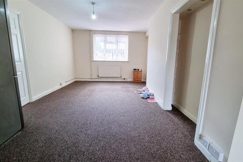 3 bedroom townhouse for sale, Gooding Close, Braunstone