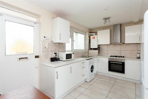 37 Pollard Street, London, E2 6LY