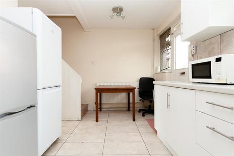 37 Pollard Street, London, E2 6LY