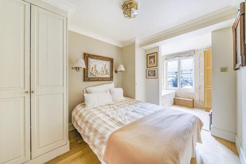 6 Windmill Row, London, SE11 5DW