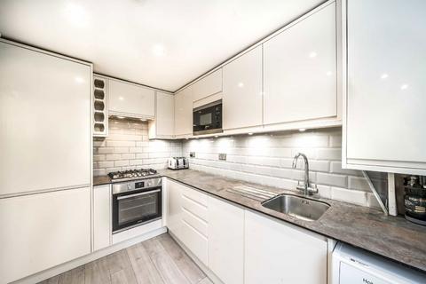 3 bedroom flat to rent, Endymion Road, London SW2