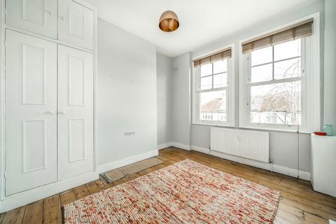 3 bedroom flat to rent, Endymion Road, London SW2