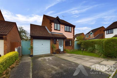 3 bedroom detached house for sale, Avocet Close, Uttoxeter ST14