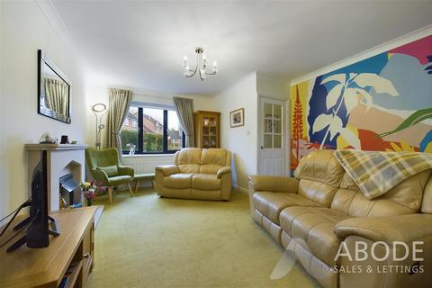 6 Avocet Close, Uttoxeter, ST14 8UG