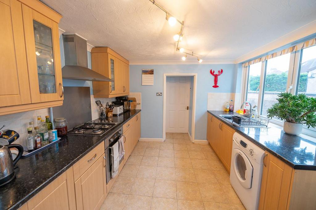 Kitchen .jpg