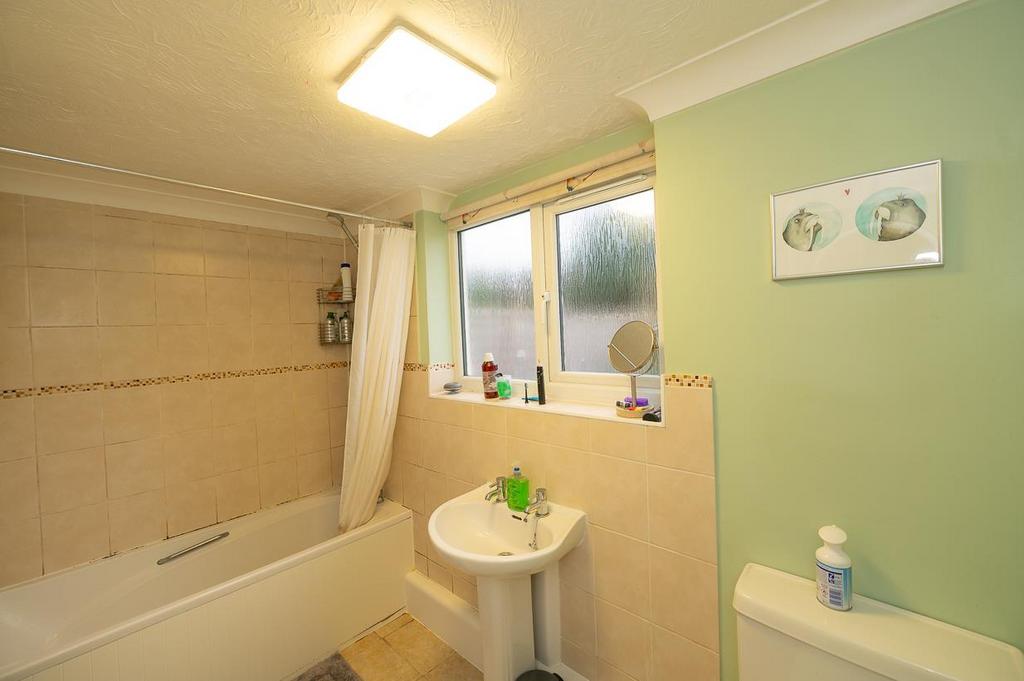 Bathroom.jpg