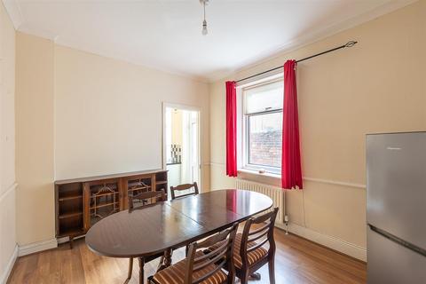 4 bedroom terraced house for sale, Wingrove Road, Fenham, Newcastle upon Tyne