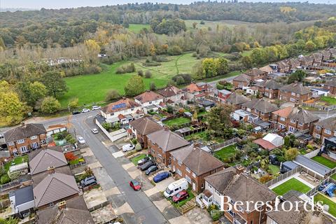 3 bedroom semi-detached house for sale, Boxmoor Road, Collier Row, RM5