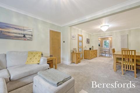 60 Boxmoor Road, Romford, RM5 2SJ