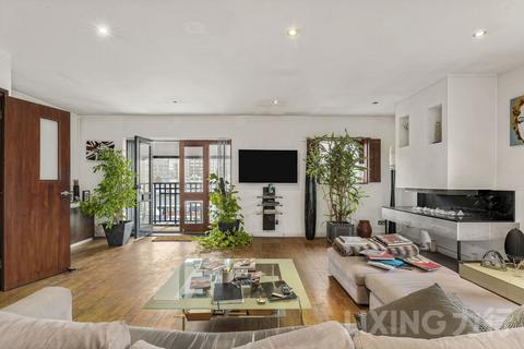 4 bedroom semi-detached house for sale, Bridge House Quay, Canary Wharf, E14 9QW