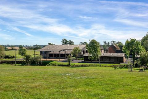 Equestrian property to rent, Owston Lodge Farm, Burrough-on-the-Hill, Melton Mowbray