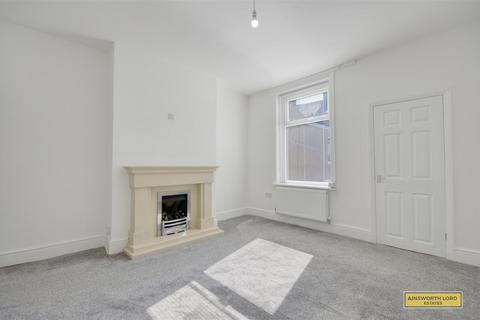 2 bedroom terraced house to rent, St Johns Road, Burnley