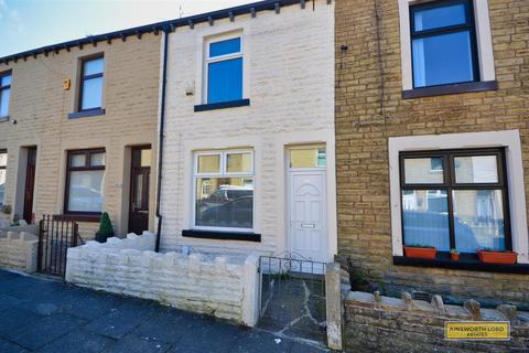 2 bedroom terraced house to rent, St Johns Road, Burnley