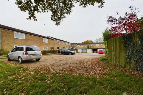 2 bedroom terraced house for sale, Bude Crescent, Symonds Green, Stevenage SG1