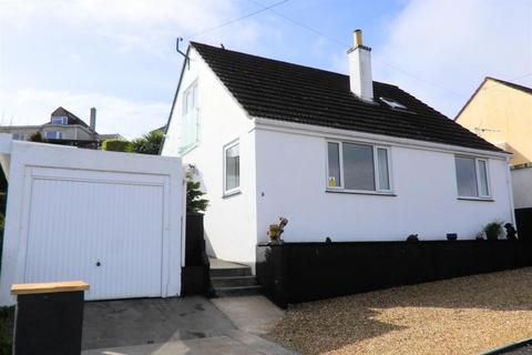 2 bedroom detached bungalow to rent, St. Annes Road, Saltash