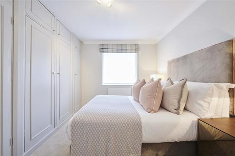 2 bedroom flat to rent, Fulham Road, Chelsea, SW3