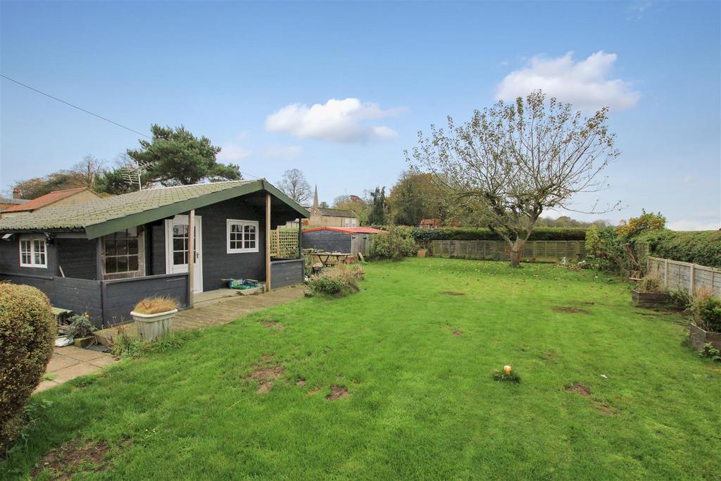 Rear Garden and Cabin.JPG