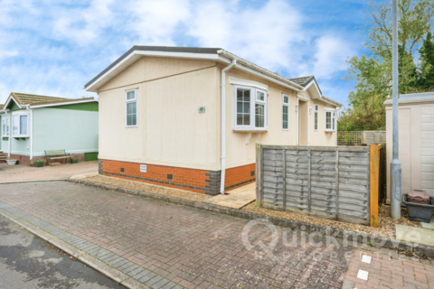 2 bedroom park home for sale, Luton, Bedfordshire, LU1