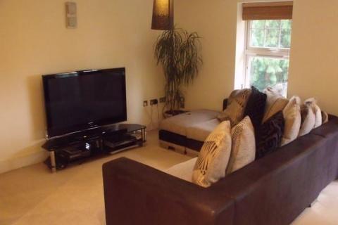 2 bedroom flat to rent, North Road, Lower Parkstone, Poole, BH14