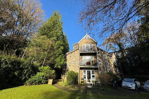 2 bedroom flat to rent, North Road, Lower Parkstone, Poole, BH14