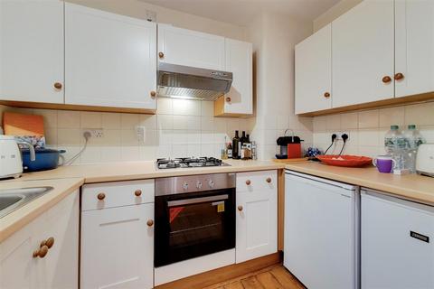 1 bedroom flat to rent, Wyfold Road, London