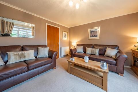 2 Birchview Place, Errol, Perth, PH2 7UN