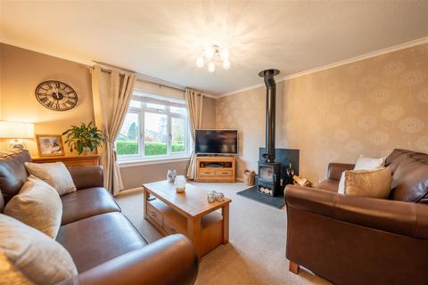 2 Birchview Place, Errol, Perth, PH2 7UN
