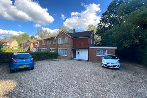 undefined, The Green, Bracknell, Berkshire, RG12