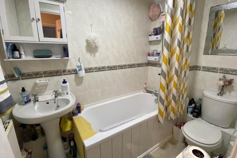 195 Godson Street, Oldham, OL1 2JR