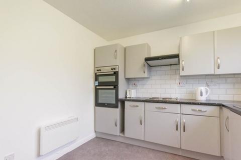 2 bedroom flat to rent, 4017L – Logie Green Road, Edinburgh, EH7 4HQ