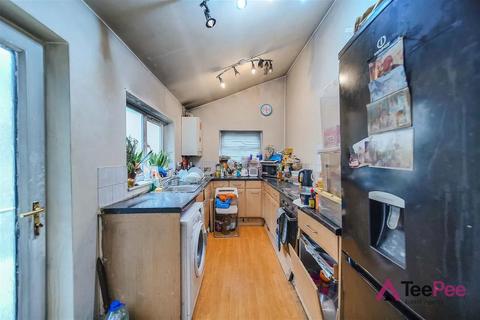 3 bedroom terraced house for sale, Farningham Road, Edmonton, London, London, N17 0PP