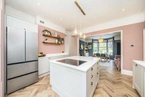 5 bedroom semi-detached house for sale, Streatham Common South, London SW16