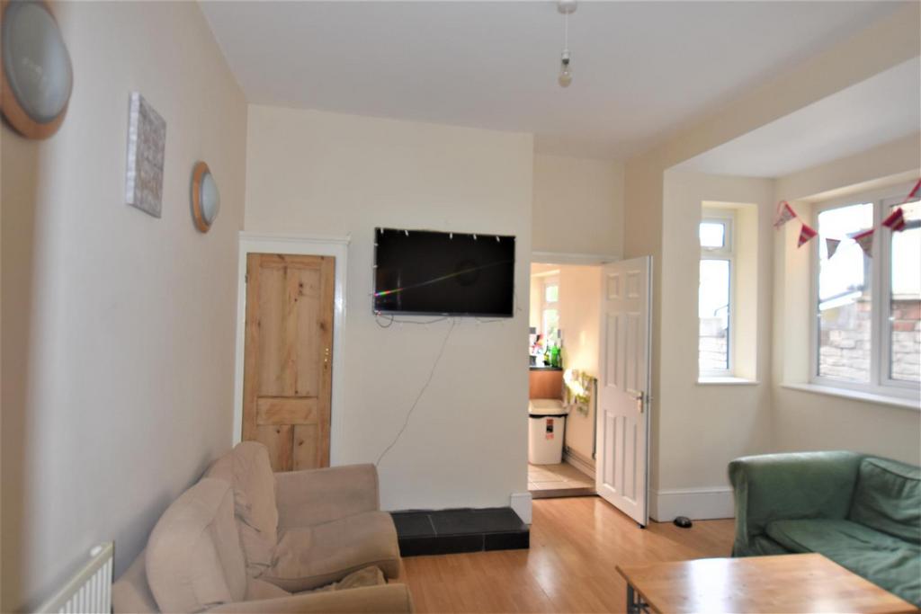 Fawcett Road (222) photo 1