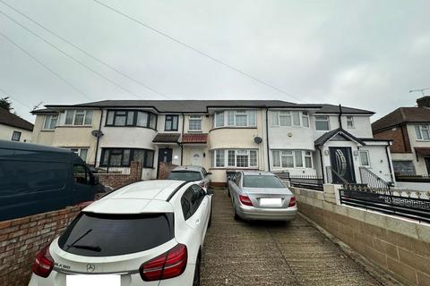 3 bedroom terraced house to rent, Slough,  Berkshire,  SL2